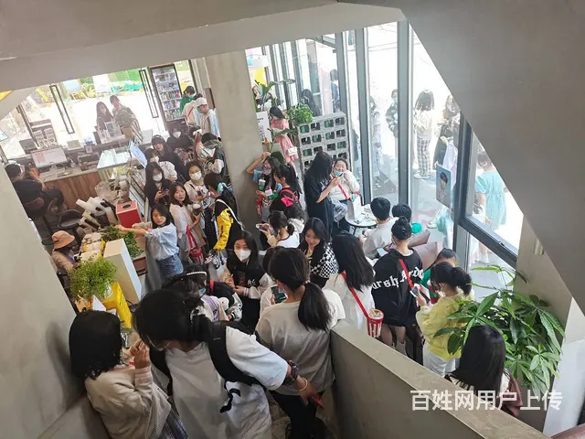 个人信息）地铁口旁独栋精装茶室可转可租的图片