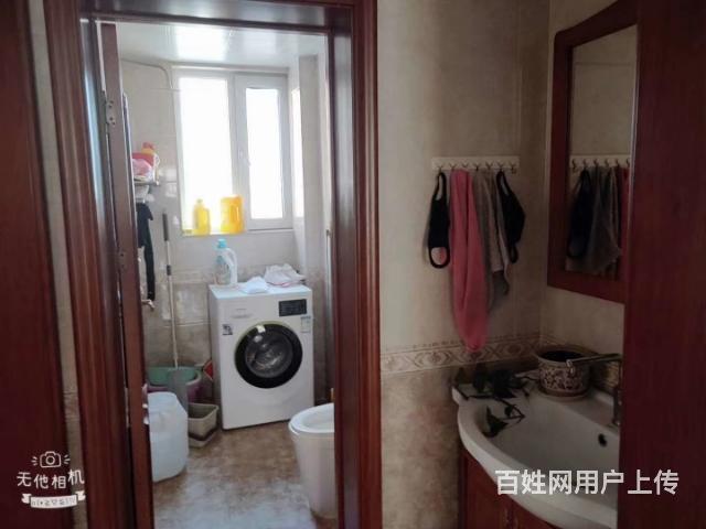 十二中学区三室两厅两卫的图片