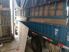18年12月上牌4米2跃进高栏货车