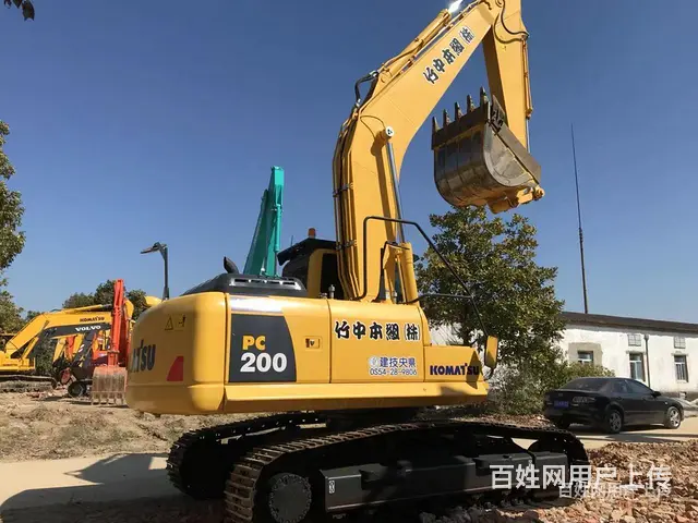 周口 出售进口小松200「二手挖掘机」好货不多先到先得的图片