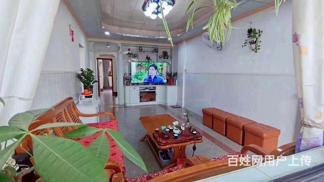 出售滨江新村住宅楼的图片