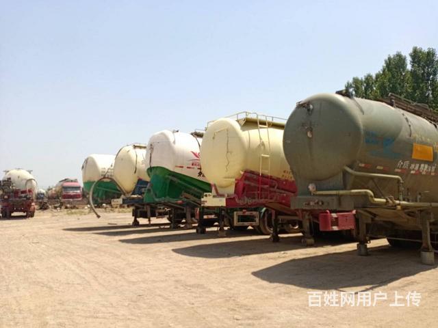 河北石家庄石清路大型二手散装水泥罐车交易市场