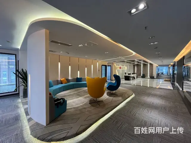 花样年香年广场高区可看西岭雪山整层精装写字楼租售均可的图片