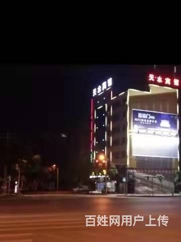 高安大道与赤土板交接处1000平宾馆转让的图片