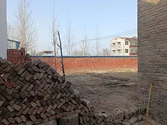 浚县西高速公路口 普通住宅,前后院，门口有广场可以停车，紧邻