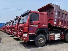 2020年矿山定制版豪沃后八轮自卸车，超低价出售