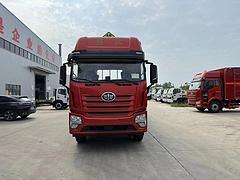 厂家直销解放小三轴9.6米气瓶运输车 现车低价处理
