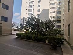 恒达广场带家具家电，路口好，交通方便