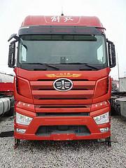 二手解放J7牵引车 550马力 国五 双驱带液缓