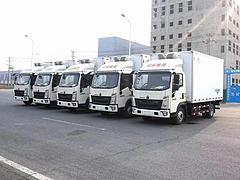 虹宇厂家直销重汽豪沃4.2米冷藏车 现车低价处理