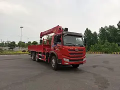 解放12吨货箱7.2米随车吊 随车吊生产基地