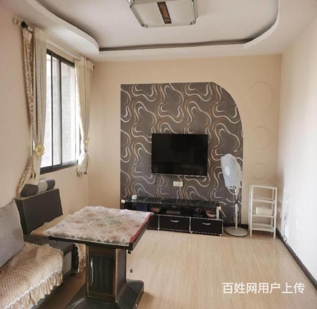 天河路信用社八中对面二室可做三室带家具家电出租有钥匙的图片