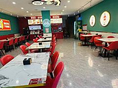 急转黄金位置加盟品牌餐饮店带技术整体低价转让（可空转