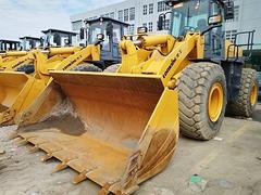 阜阳地区二手铲车市场 转让准新柳工836装载机