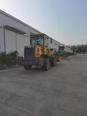全新铲车