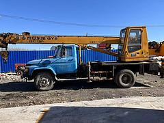 泰安东岳大八吨吊车8吨