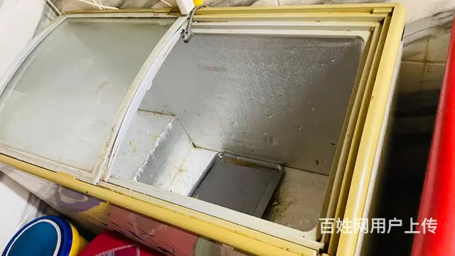 卖冰柜，2个500元，自取的图片