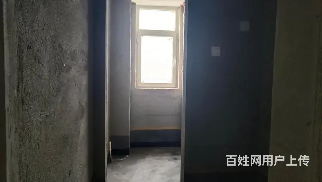 领世城邦 中间楼层 全明户型 大三居带有证能贷款 随时看房的图片