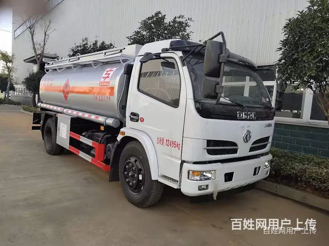 东风多利卡4到8吨小型油罐车 厂家直销销售点的图片