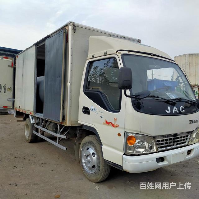 日照市 定做10吨油罐车  10吨油罐车包上牌可分期便宜卖的图片