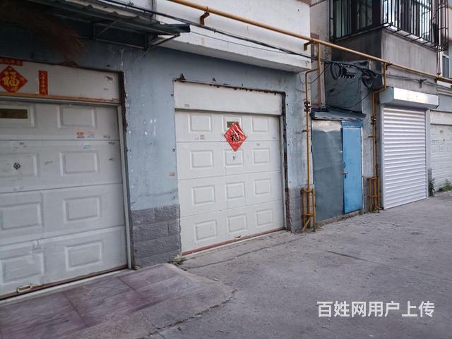 低售越桔西小区车库21平的图片