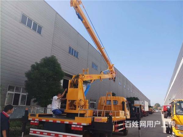 随县附近叉车出租3-10吨 各种设备搬运的图片