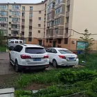 别墅风格停车场门市房