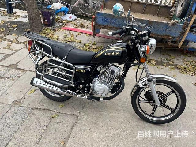 批发零售二手摩托车的图片