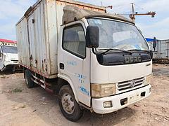 精品东风多利卡4.3 厢式货车