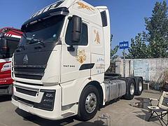 20年二手豪沃TH7牵引车 540马力 双驱带液缓