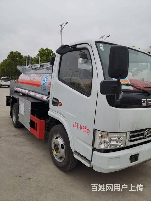 小型蓝牌2吨油罐车 二手油罐车 加油车报价的图片