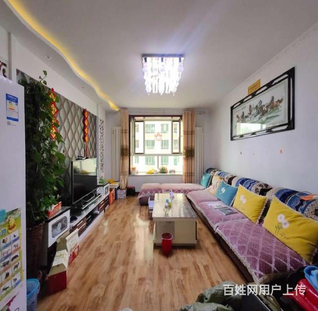 城中区七一路隆豪恒基高层电梯房南北通透拎包入住的图片
