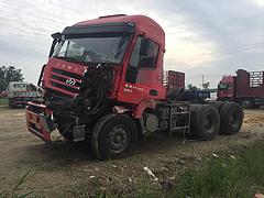 常年收购***，事故车，危化品灌车等