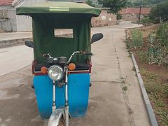 福田电动三轮车