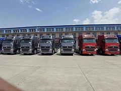 国五预挂牌 豪沃牵引车 430马力 双驱 带交强险