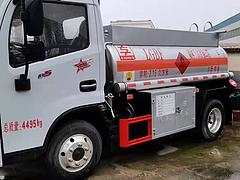 东风多利卡蓝牌加油车，市区小王子，源头厂家