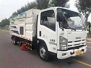 乡村道路二手扫路车多功能洗扫车配件