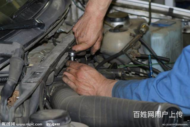 岳阳高速救援拖车丨岳阳道路救援联系电话的图片