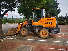 小铲车