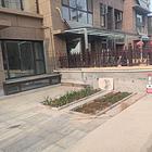 会展中心附近，交通便利，靠近路边适合办公居家
