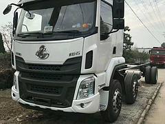 东风柳汽乘龙H5 270马力 6X2 9.6米厢车