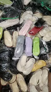 拖鞋尾货清仓处理 常年大量供应拖鞋品牌尾货