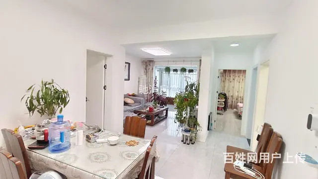 首付10W买一楼带院 精装小三室 全屋地暖 送车位 拎包即住的图片