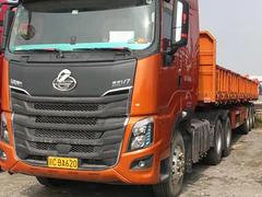 580马力乘龙H7带13米平板挂车，首付9万