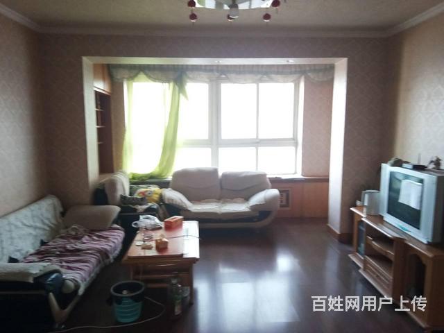 博乐市医院小区位于北京路与友谊路路口 3室2厅 中等装修的图片