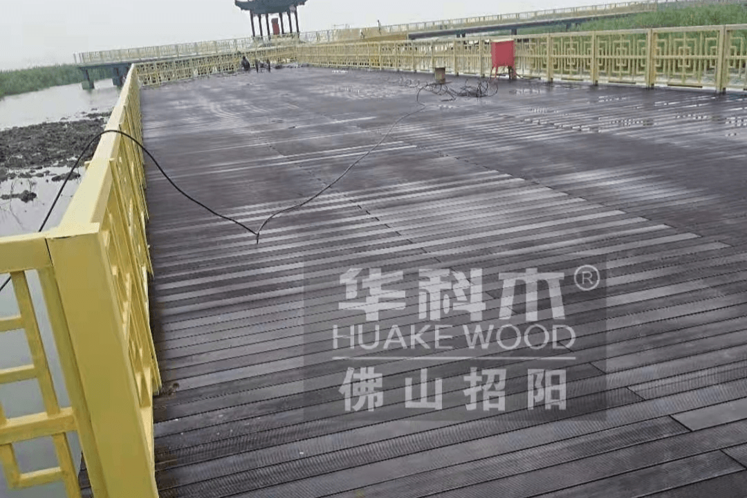 江苏张家港长江沿岸观光走