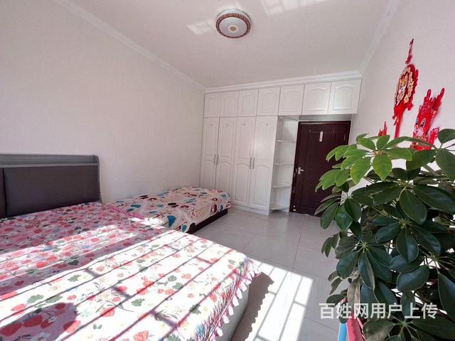 屋里干净的图片