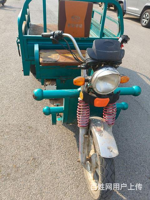 电动三轮车的图片