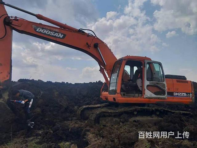10年斗山225_7的图片