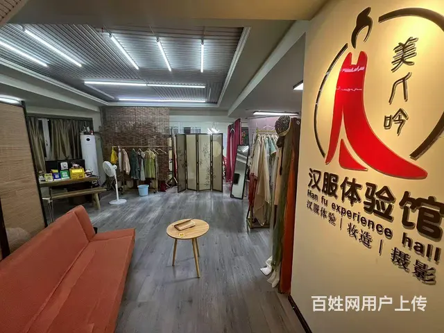 S武侯区高升桥5.0评分精品自拍馆转让！（带客源）的图片